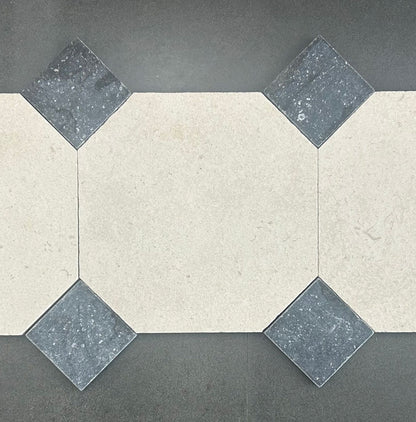 Limestone Frances Clair Luguet en patrón con cabuchones